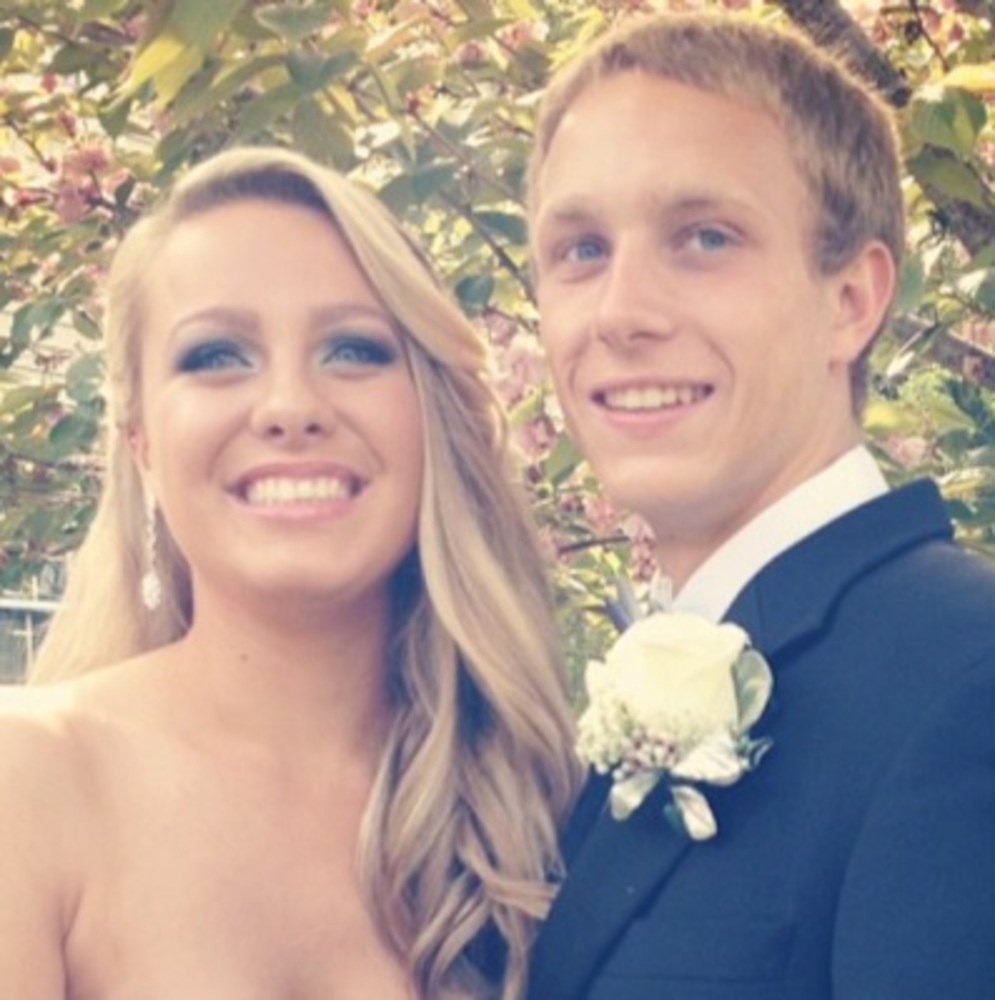 Meet your Posher, Caitlin